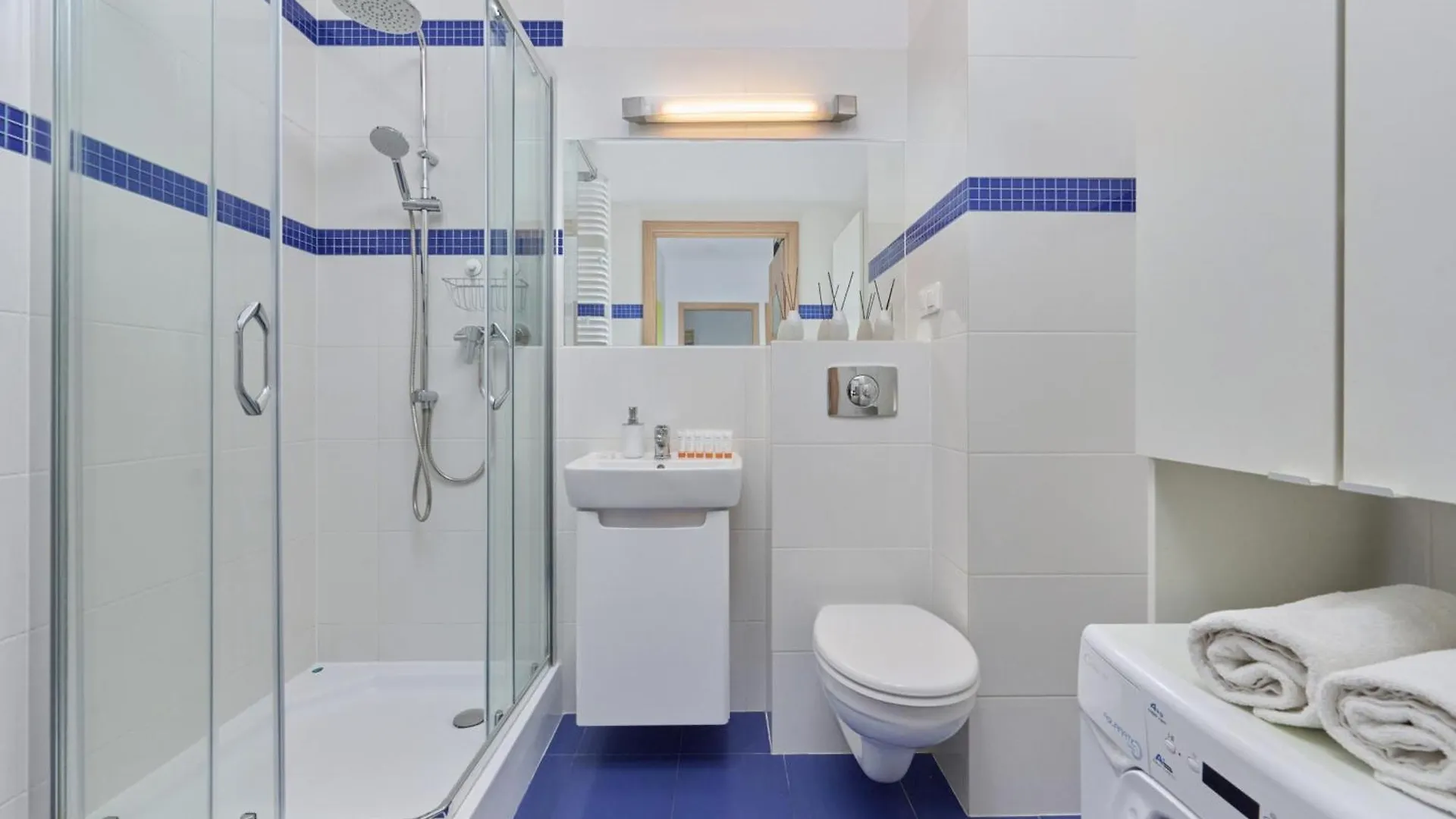 Cozy Apartment Klimasa With Balcony In Wroclaw By Noclegi Renters 0*,